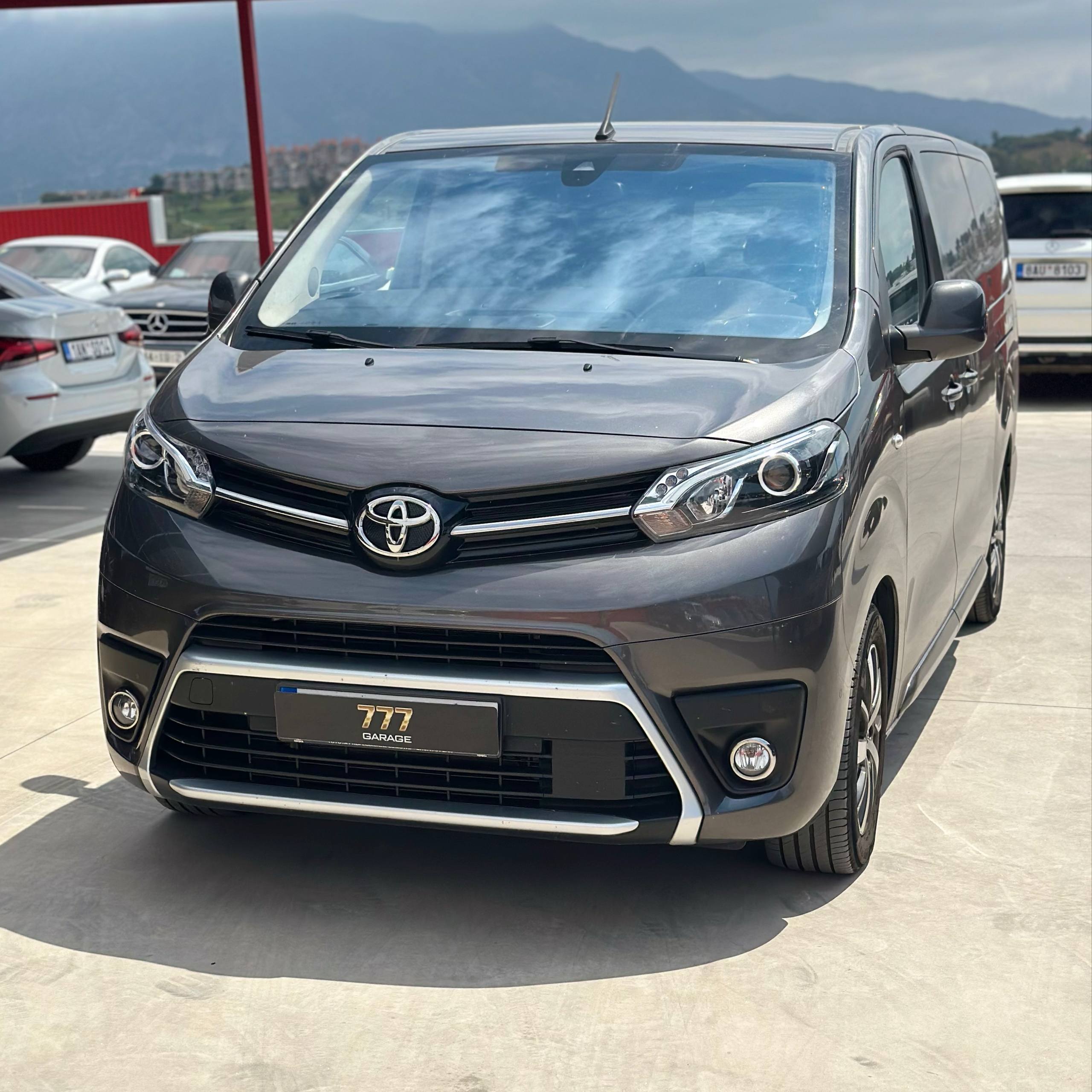 Toyota Proace Verso VIP